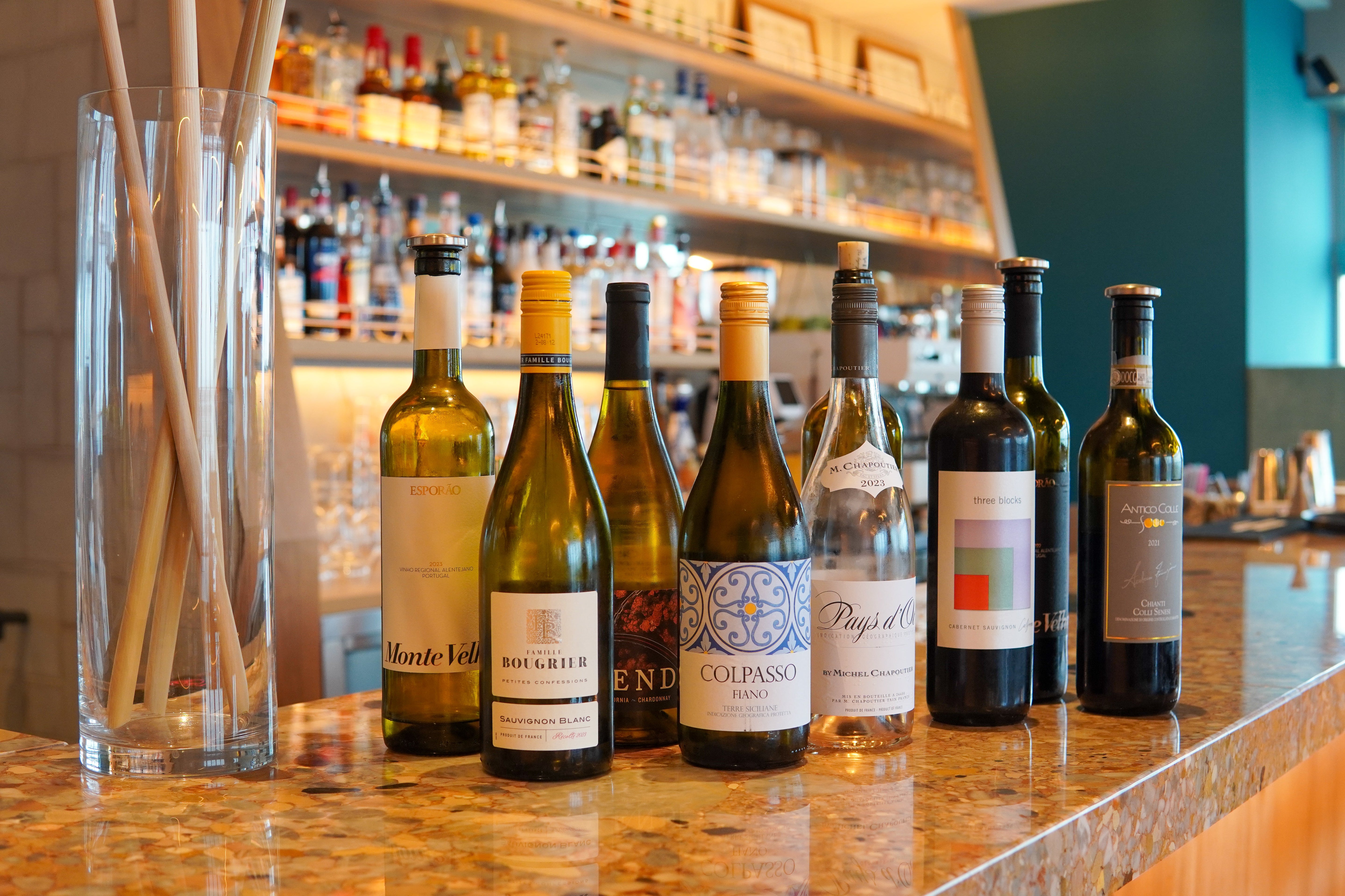 AWAKEで世界各国のワインを自由に味わえる「ワインフリーフロー」