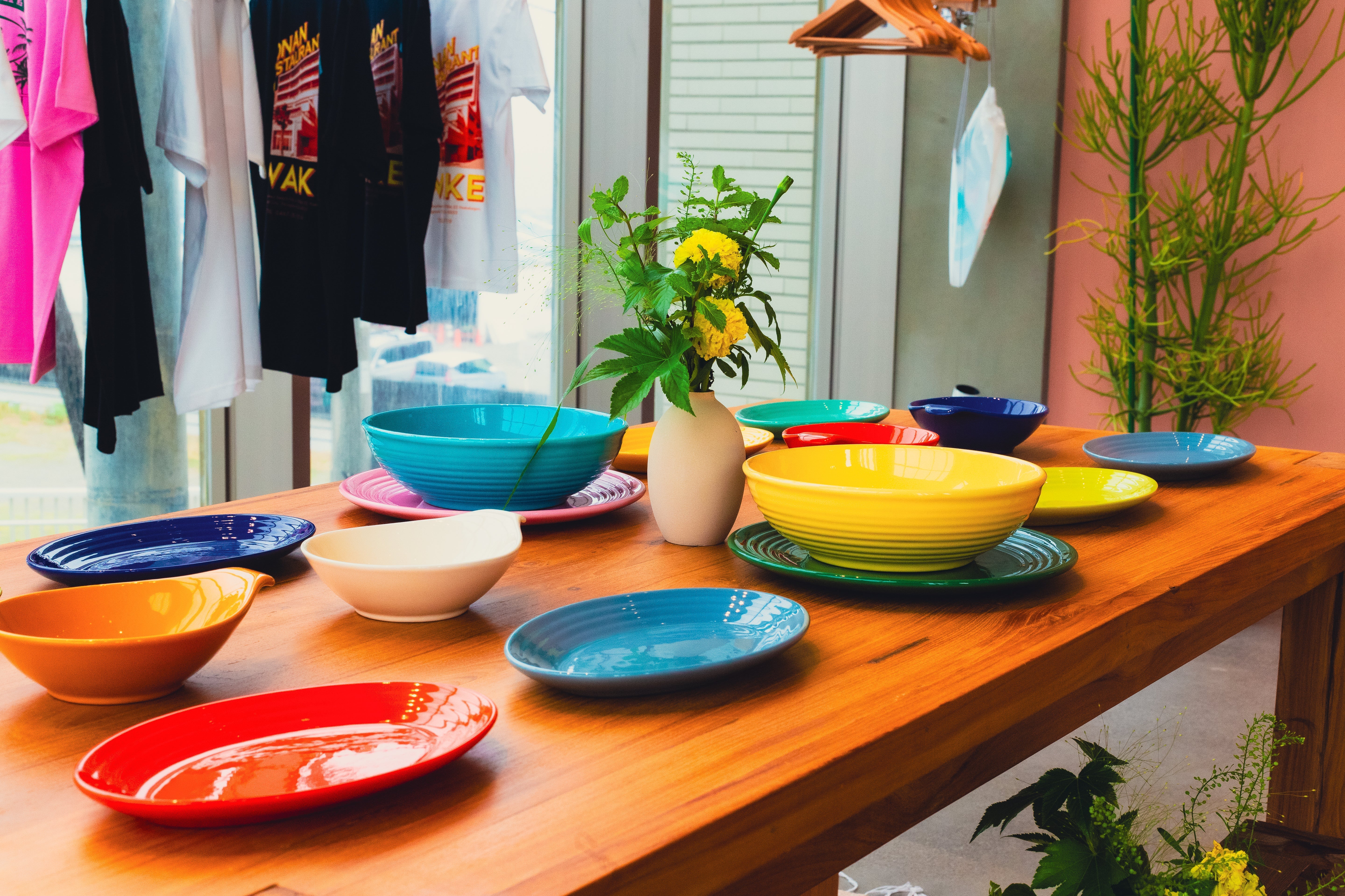 カリフォルニア生まれの食器、BAUER POTTERYをAWAKEで販売開始！